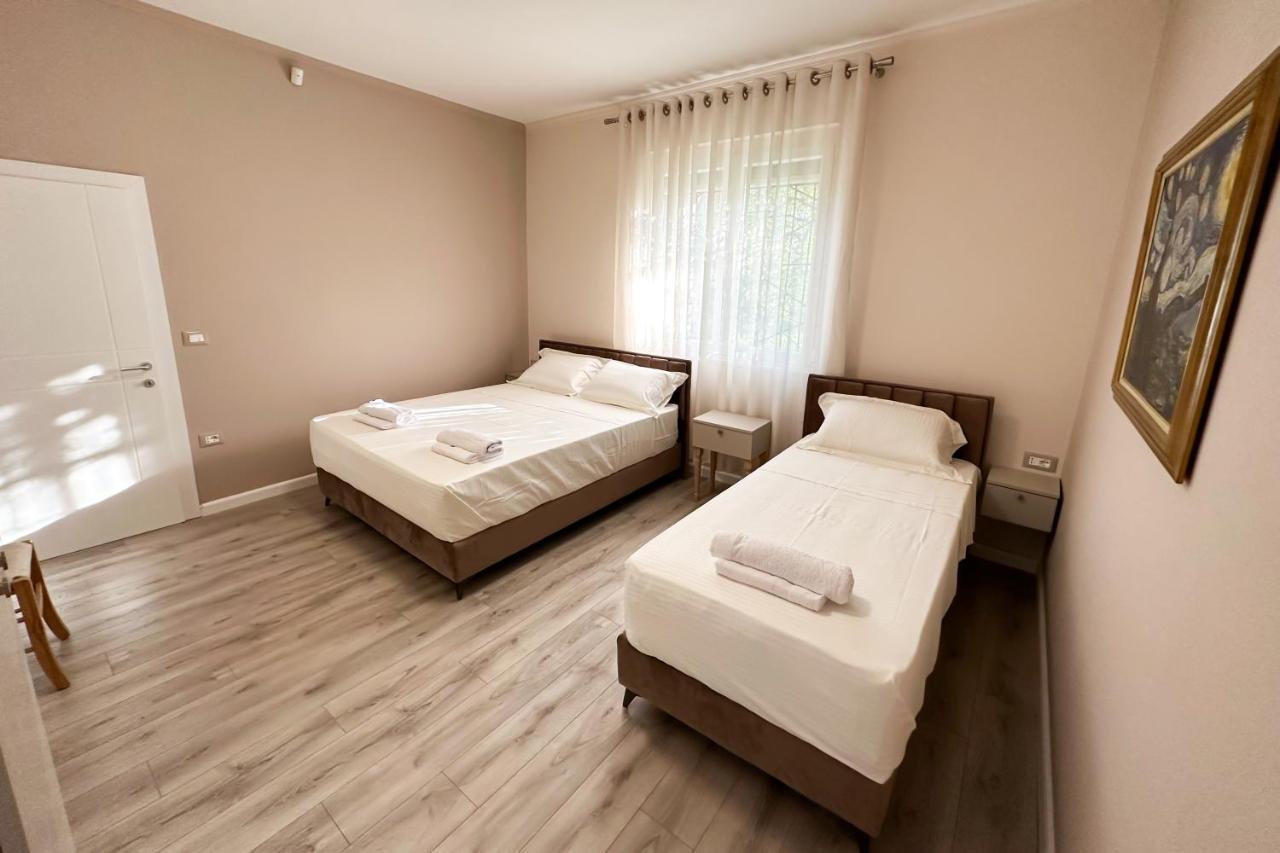Nicolaus Hidden Gem Villa Shkoder Exterior photo